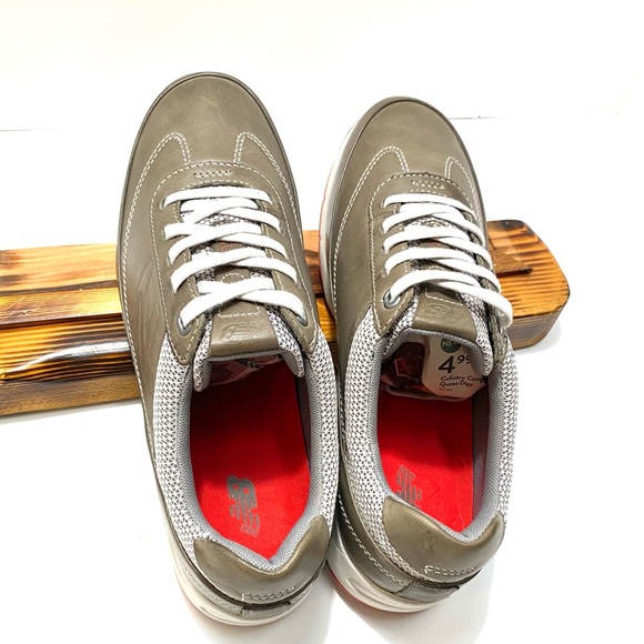 Beautiful Leather New Balance - Picture 3 of 14